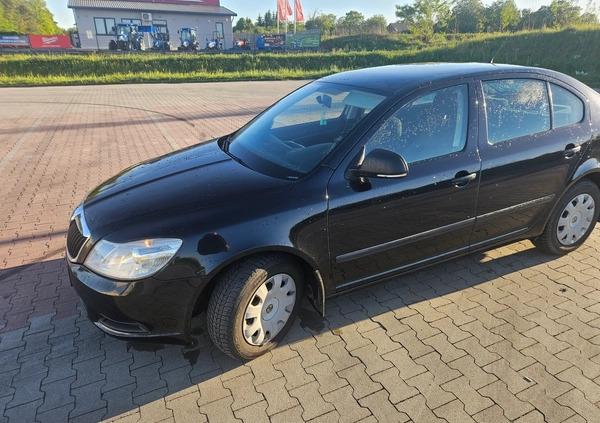 Skoda Octavia cena 15500 przebieg: 299000, rok produkcji 2009 z Tarczyn małe 191